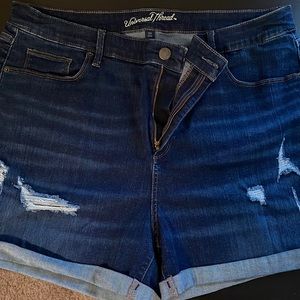 Universal thread high rise midi shorts
